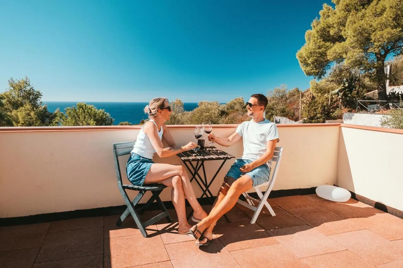 Bed and breakfast Villa Bella Salmagi - Surya Sardinia Holidays & Yoga Capitana