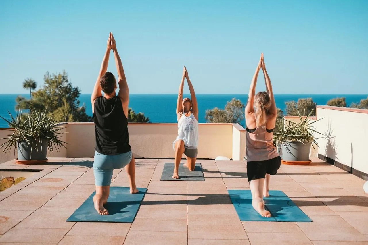 Villa Bella Salmagi - Surya Sardinia Holidays & Yoga Capitana Italia